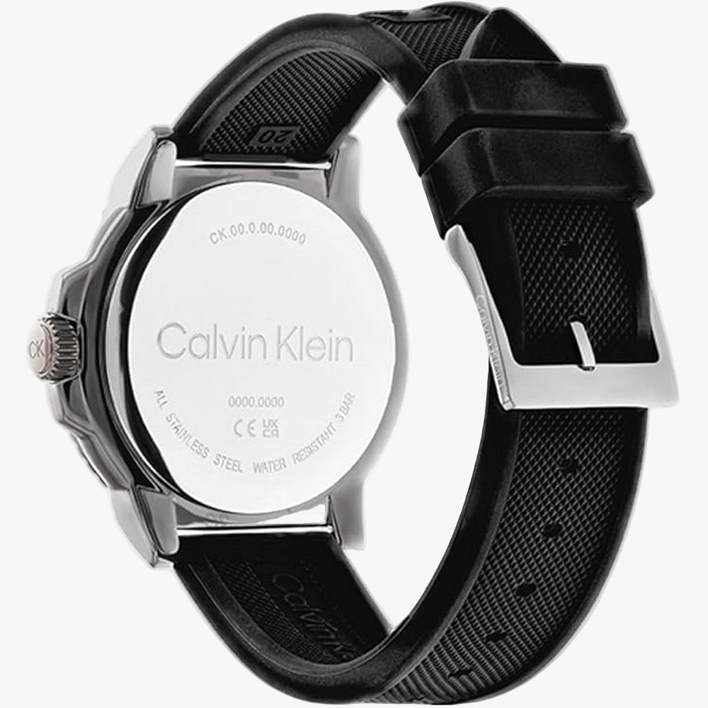 ساعة كالفن كلاين 25200207 كوارتز تناظرية للرجال بسوار من السيليكون الأسود