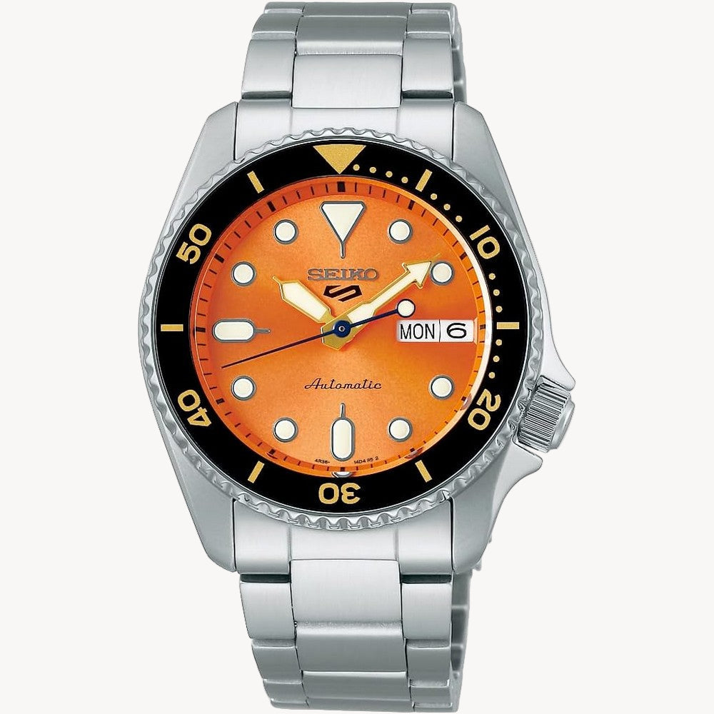 ساعة Seiko 5 Sports SKX 'Midi' برتقالية