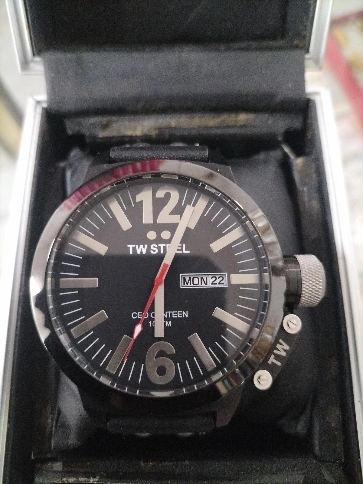 TW STEEL MEN'S CEO CANTEEN BLACK DIAL LEATHER STRAP CE1032 WATCH